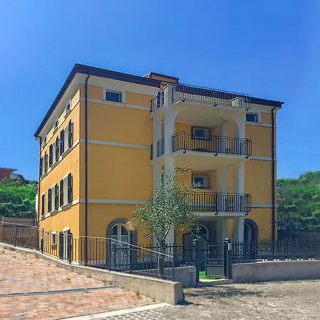 Hotiday Collection - Terrediliguria 公寓 莱里奇